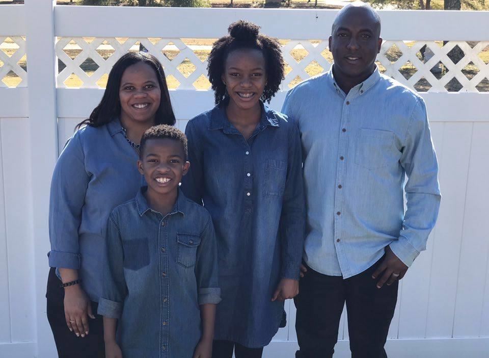 Photo of Kamisha Floyd and Family